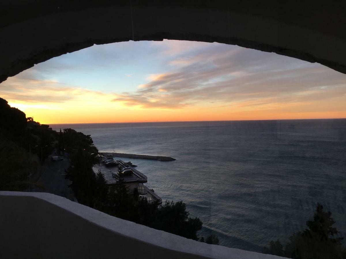 Bed and Breakfast Le Calandre Ventimiglia Esterno foto